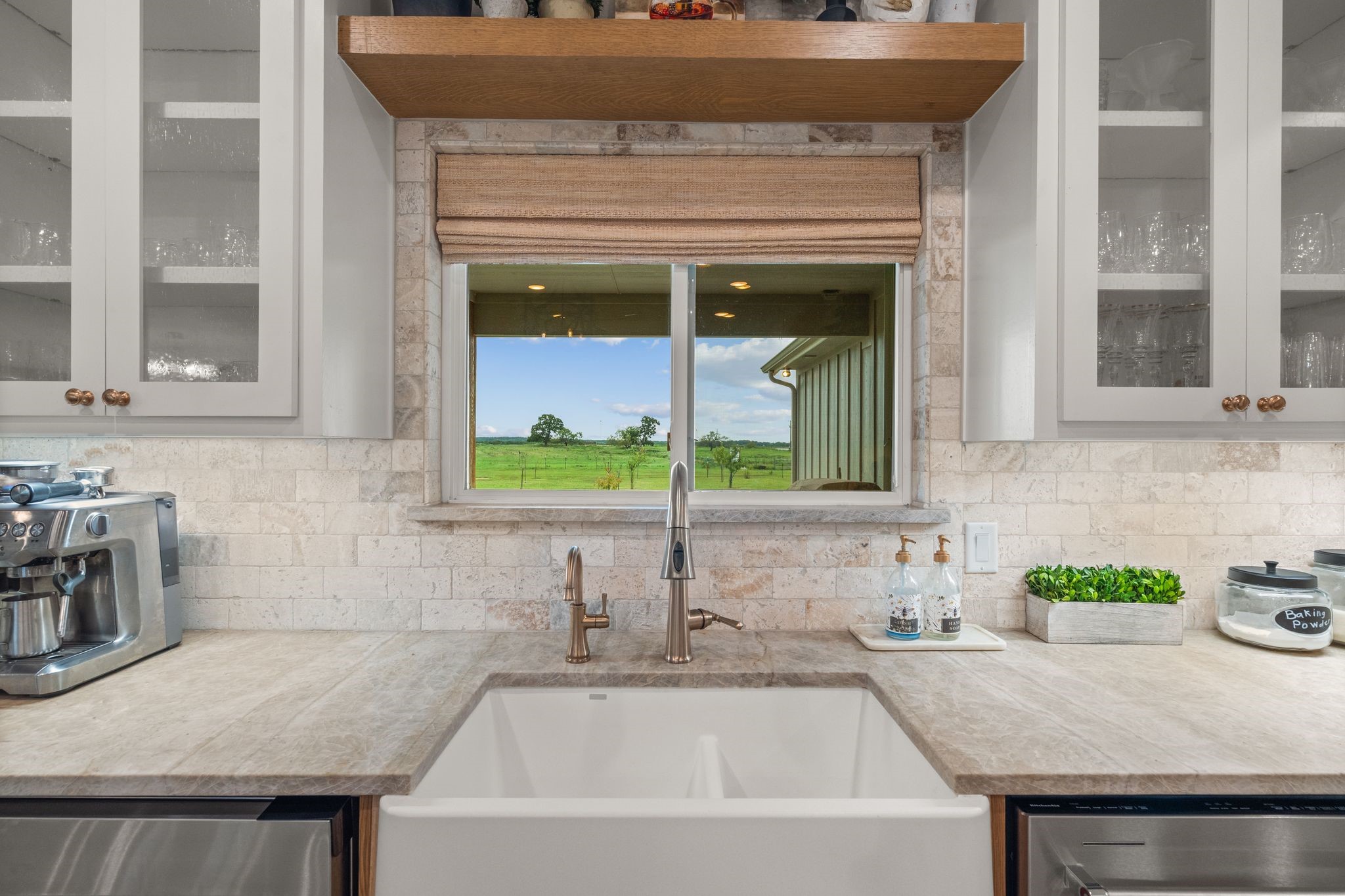 109 County Road 2696 Alvord TX 76225