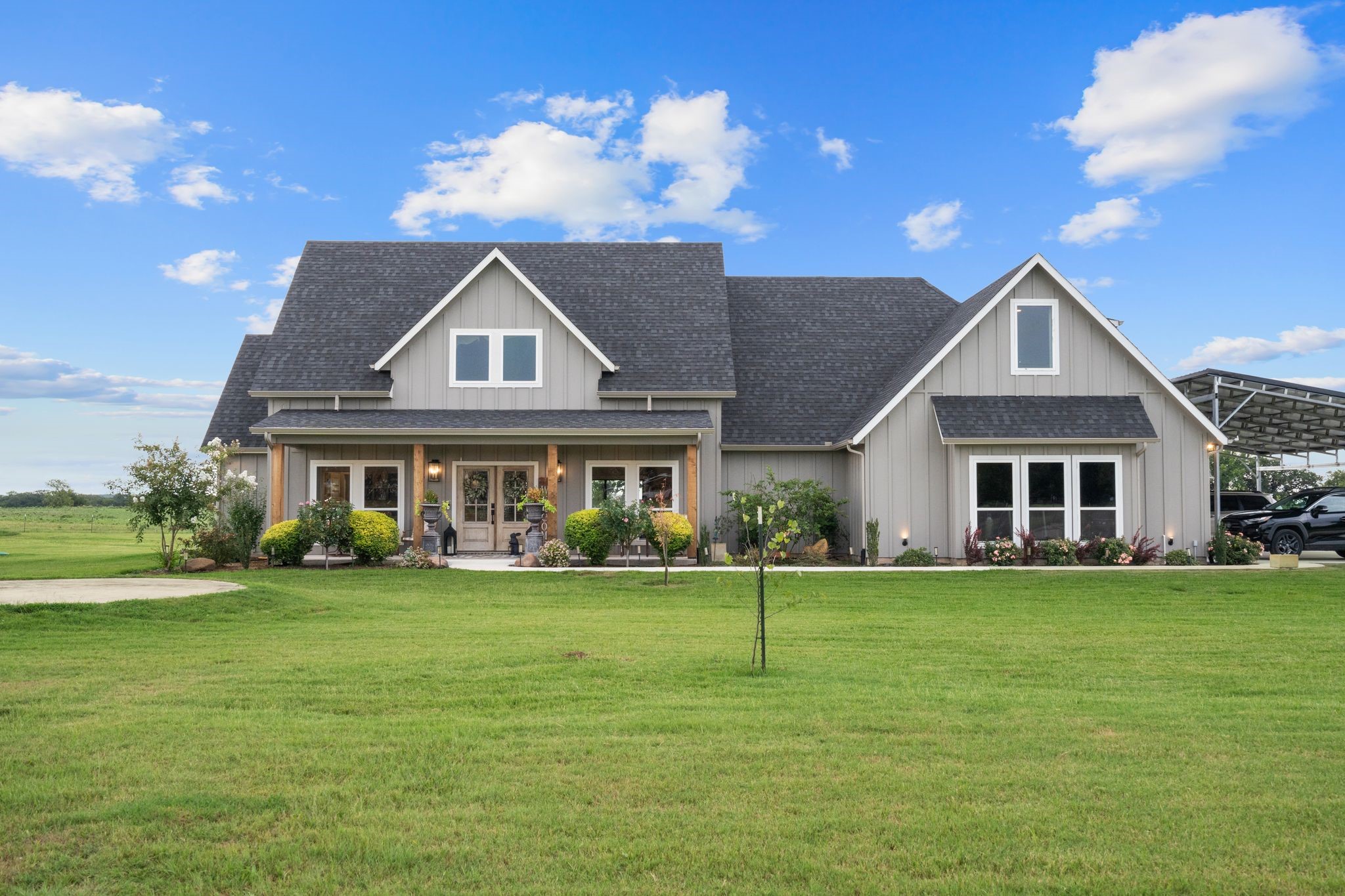 109 County Road 2696 Alvord TX 76225