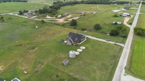 109 County Road 2696 Alvord TX 76225
