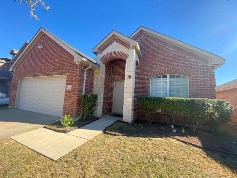 7645 Hollow Forest Drive Fort Worth TX 76123