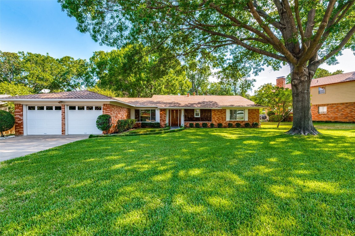 109 Woods Drive Arlington TX 76010