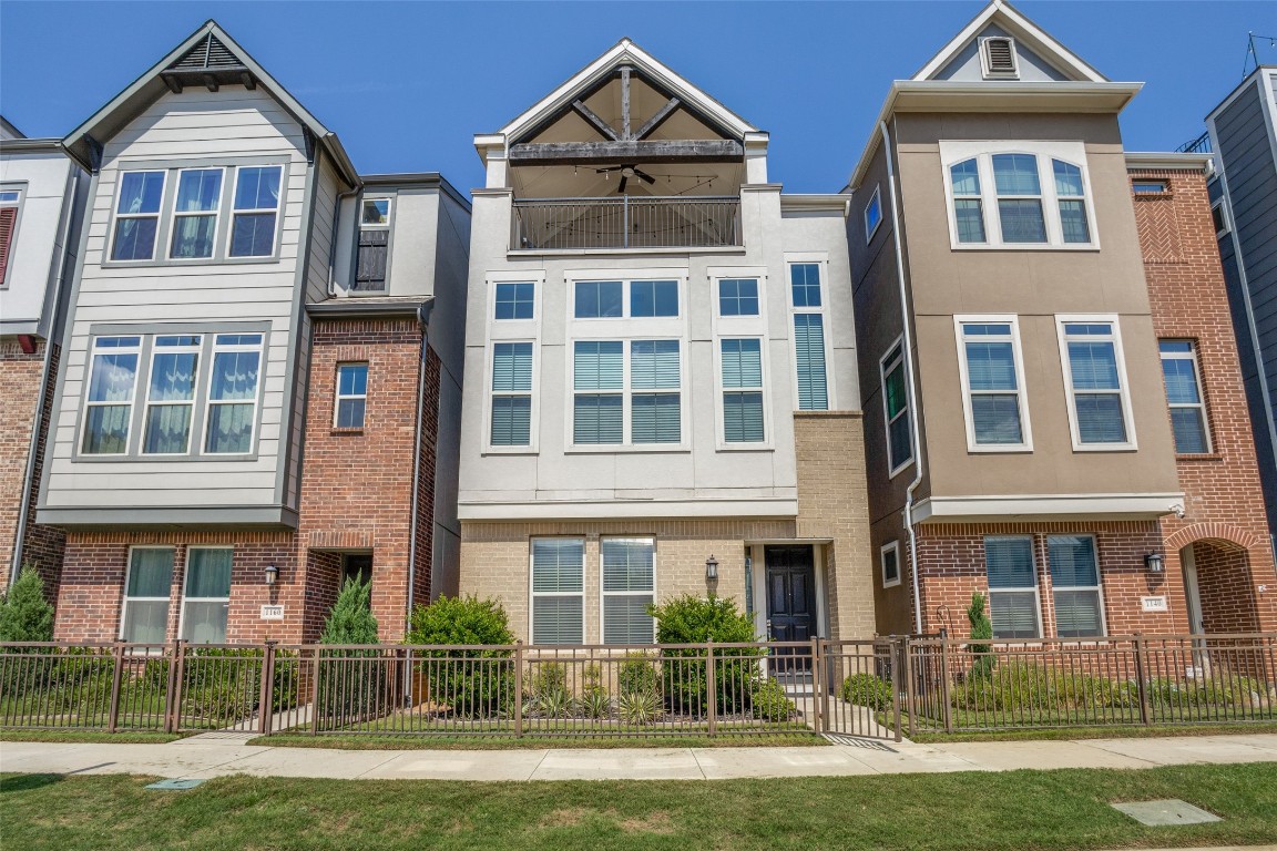 1150 Manacor Lane Dallas TX 75212
