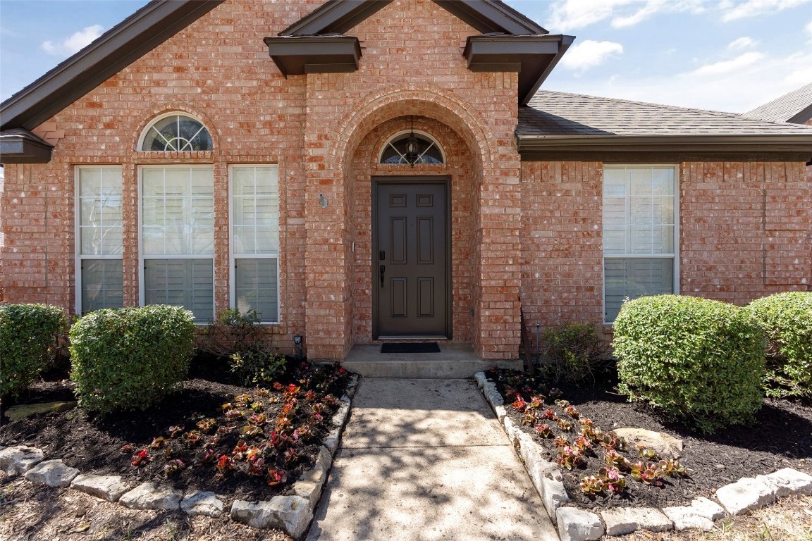 8100 Vine Wood Drive North Richland Hills TX 76182