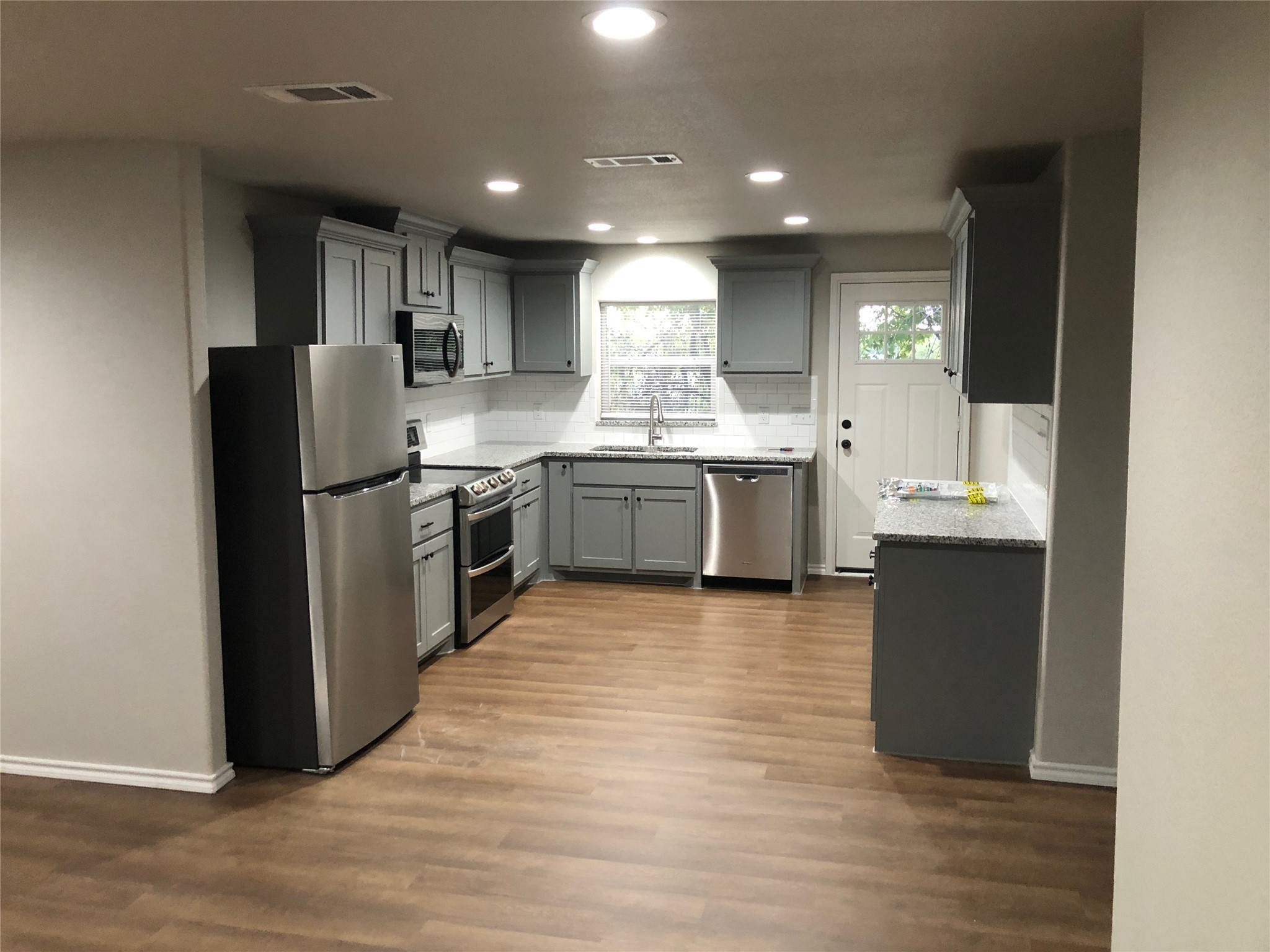 709 W Live Oak Street Alvord TX 76225