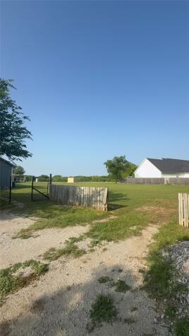 709 W Live Oak Street Alvord TX 76225