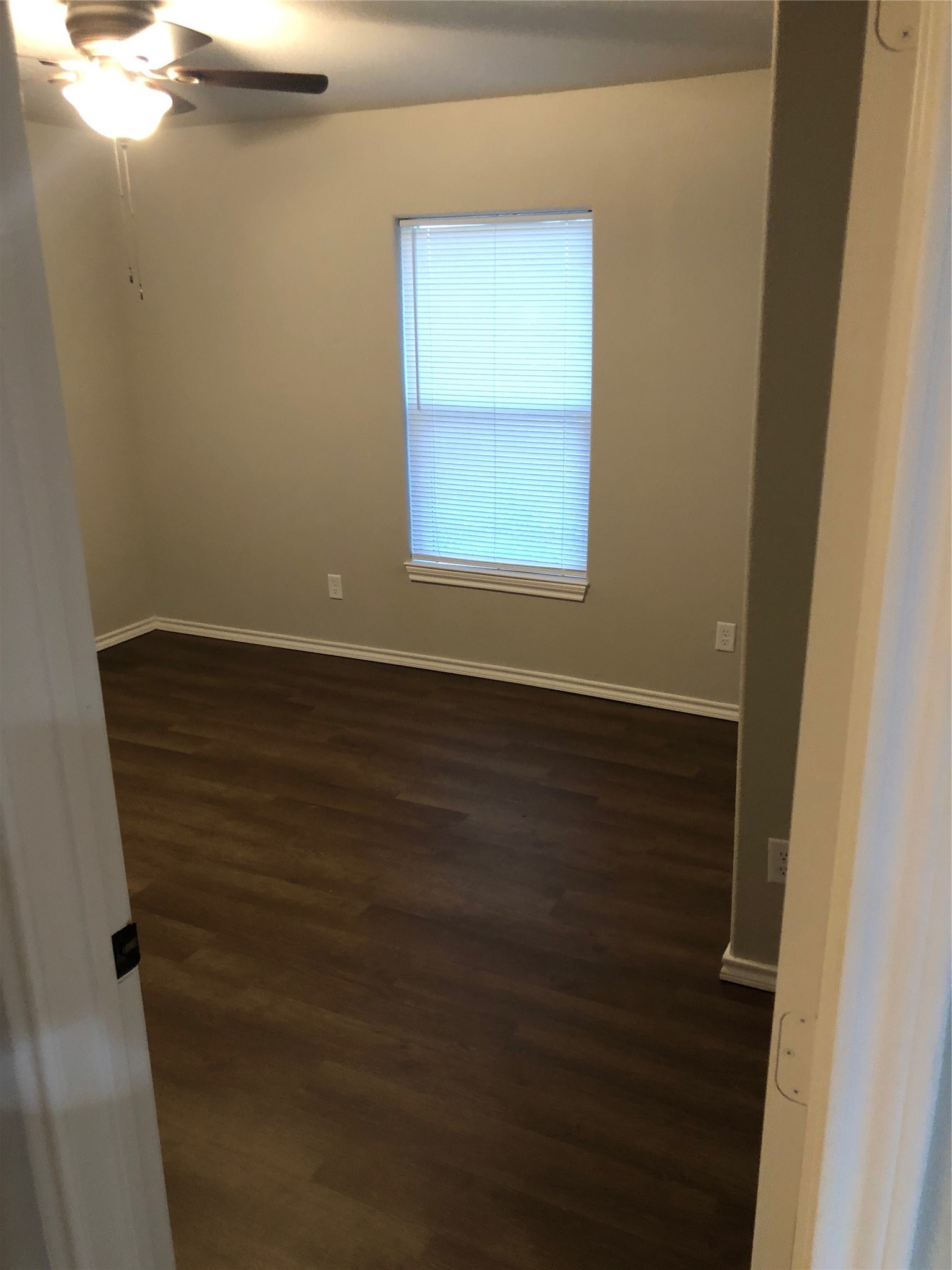 709 W Live Oak Street Alvord TX 76225