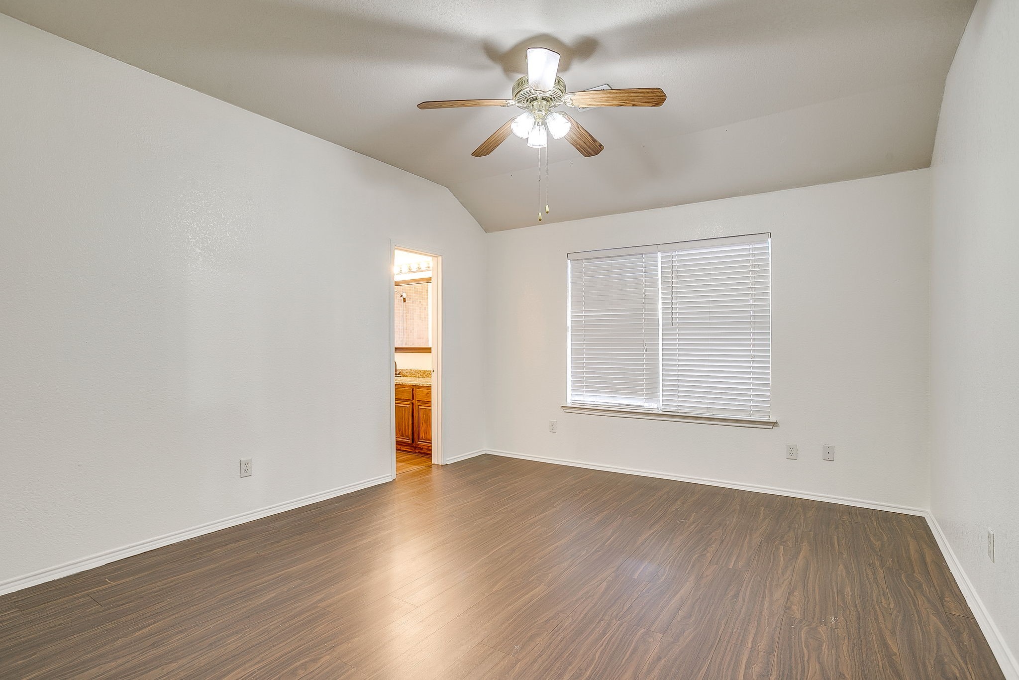 9812 Maryville Lane Fort Worth TX 76108