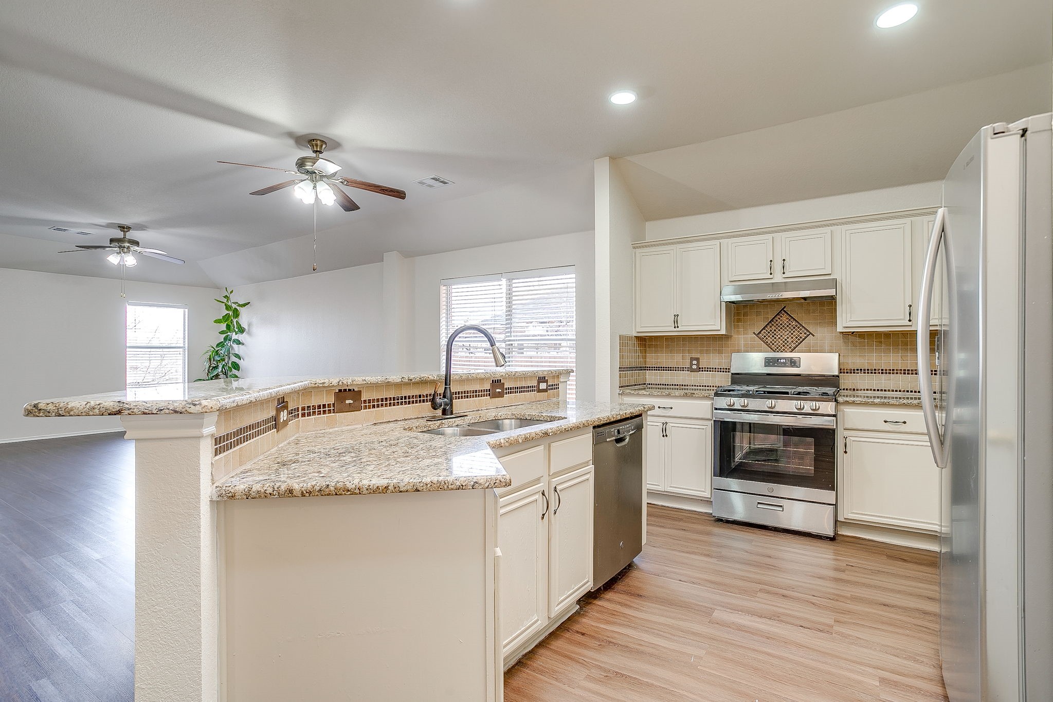 9812 Maryville Lane Fort Worth TX 76108