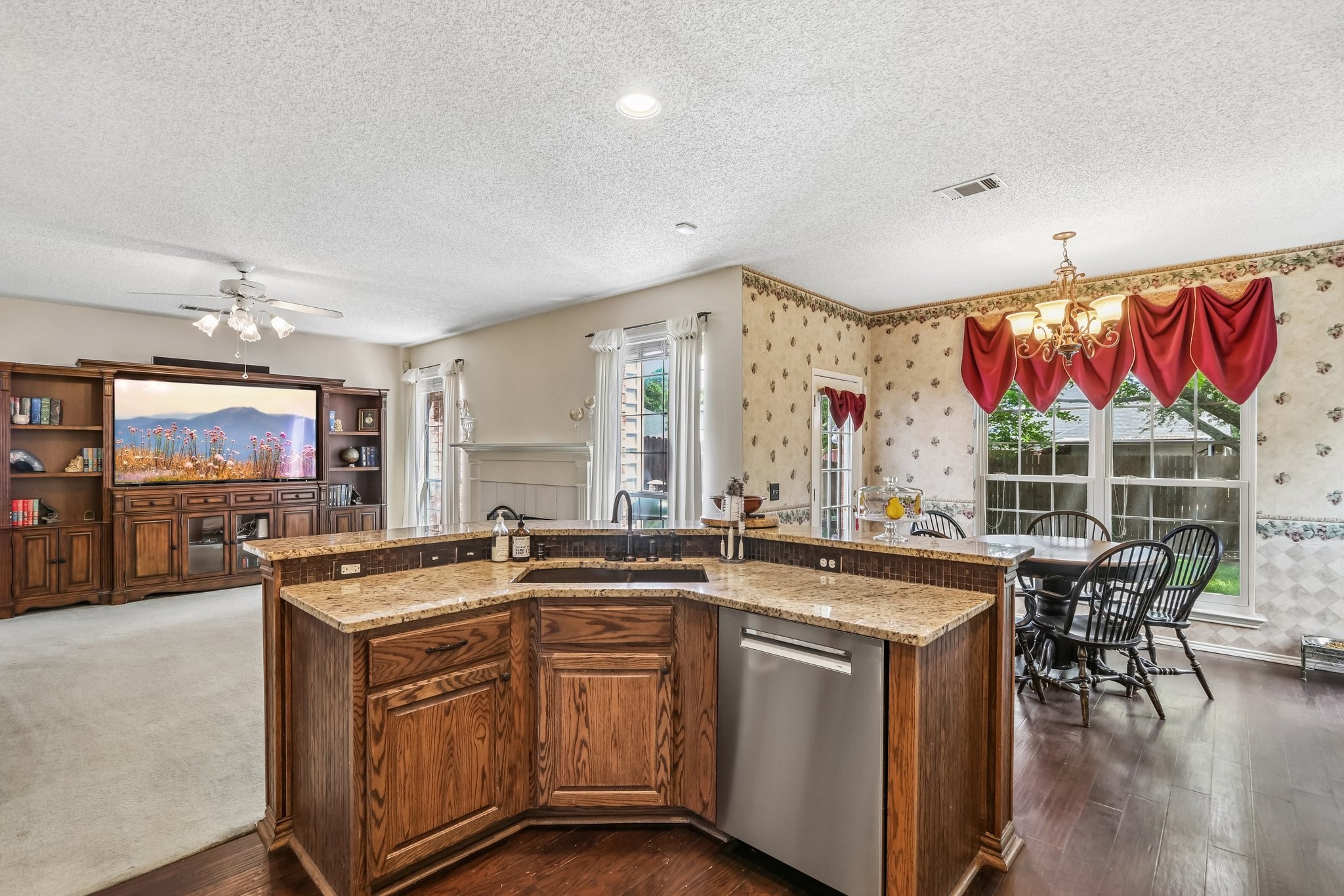 8824 Smokey Drive Plano TX 75025
