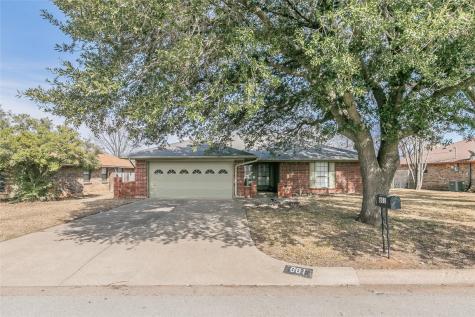 601 Porter Avenue Crowley TX 76036