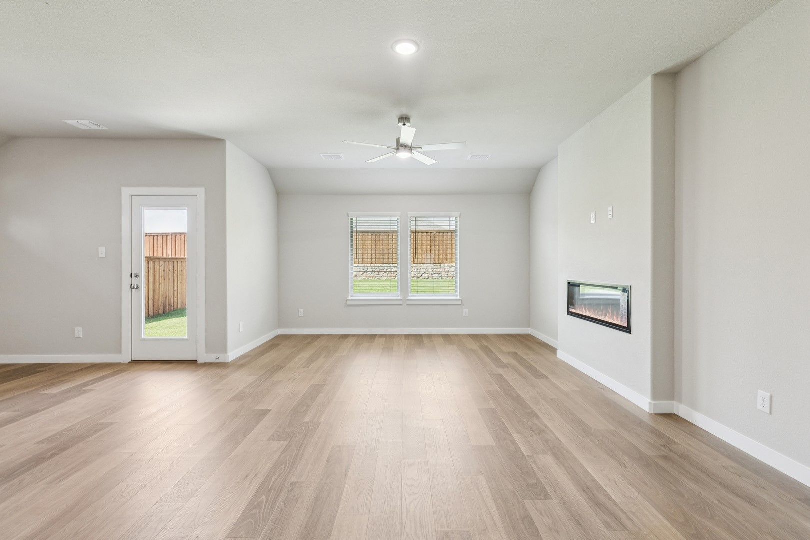 15213 Supreme Street Aledo TX 76008