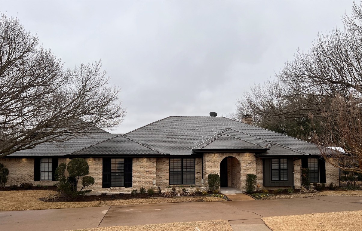 1922 Shari Lane Garland TX 75043
