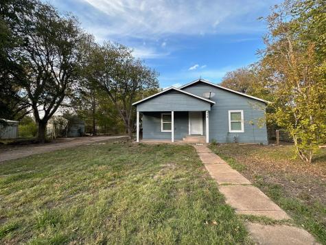904 W 8th Street Bonham TX 75418