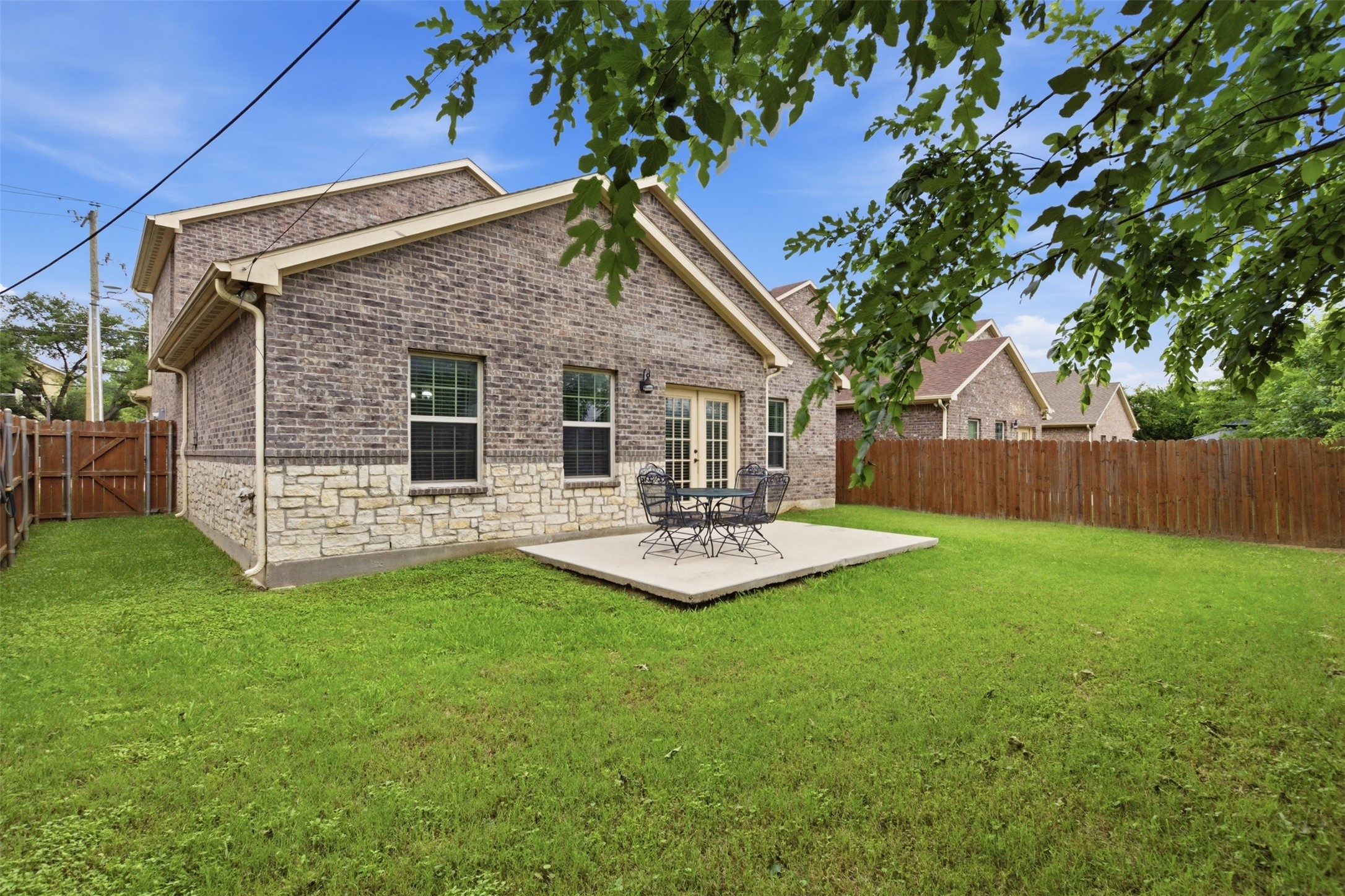 1505 Lakeview Drive Grand Prairie TX 75051