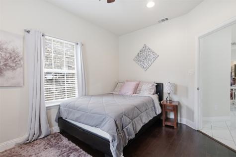 1505 Lakeview Drive Grand Prairie TX 75051