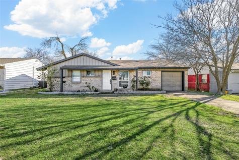 302 E Fairmeadows Drive Duncanville TX 75116