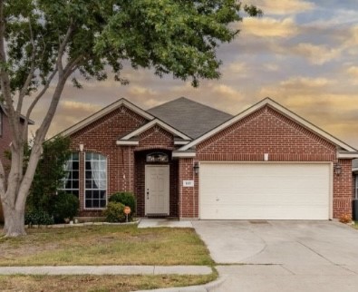621 Fox Run Trail Saginaw TX 76179