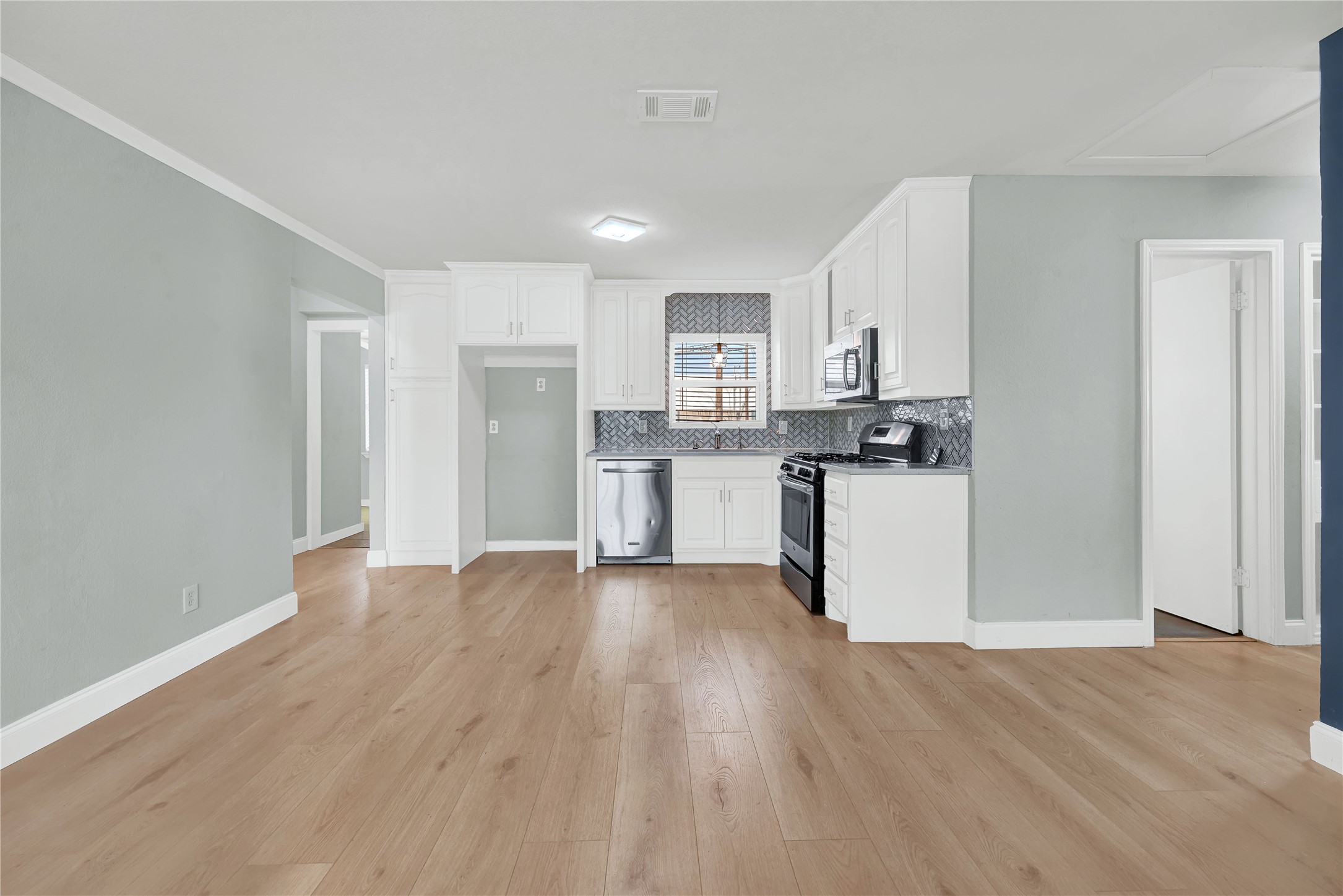 2417 Vickie Street Mesquite TX 75149