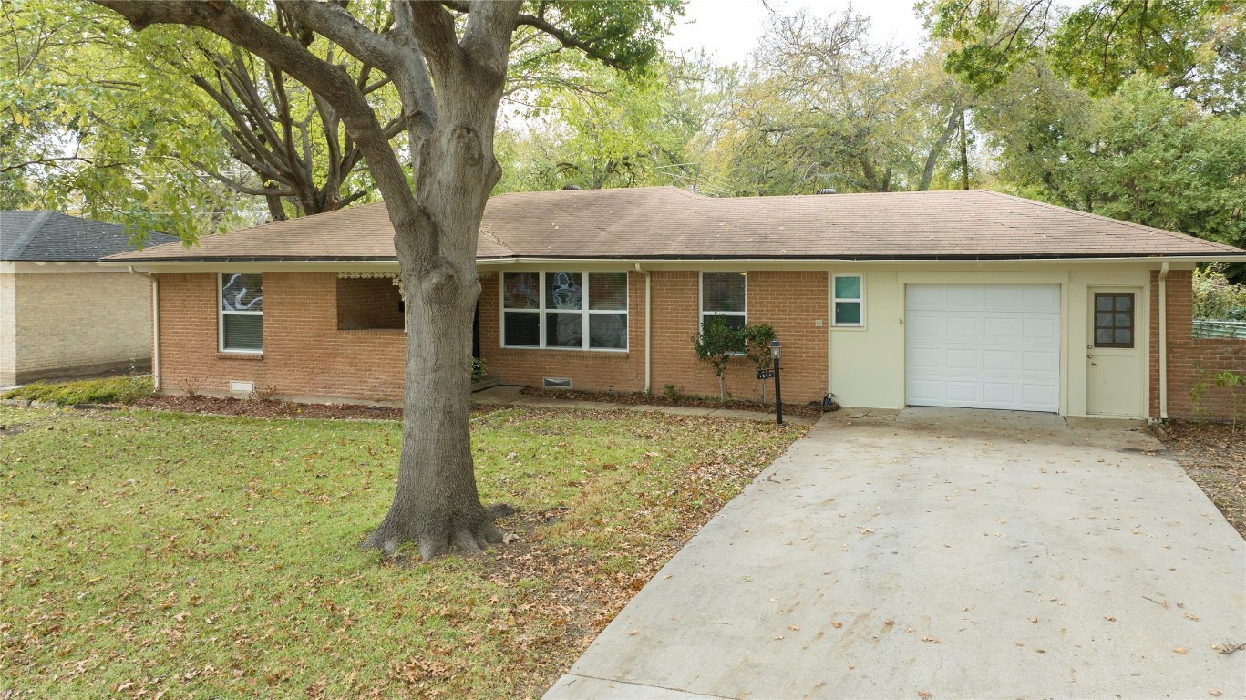 1905 Ridgecrest Drive Garland TX 75042