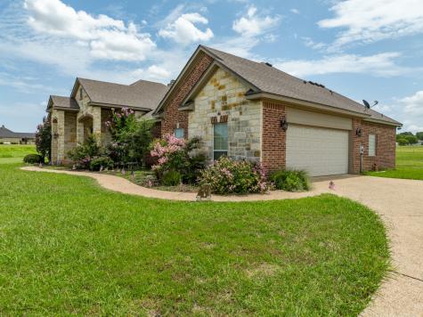 845 W County Line Road E West TX 76691