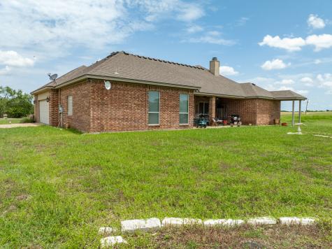845 W County Line Road E West TX 76691