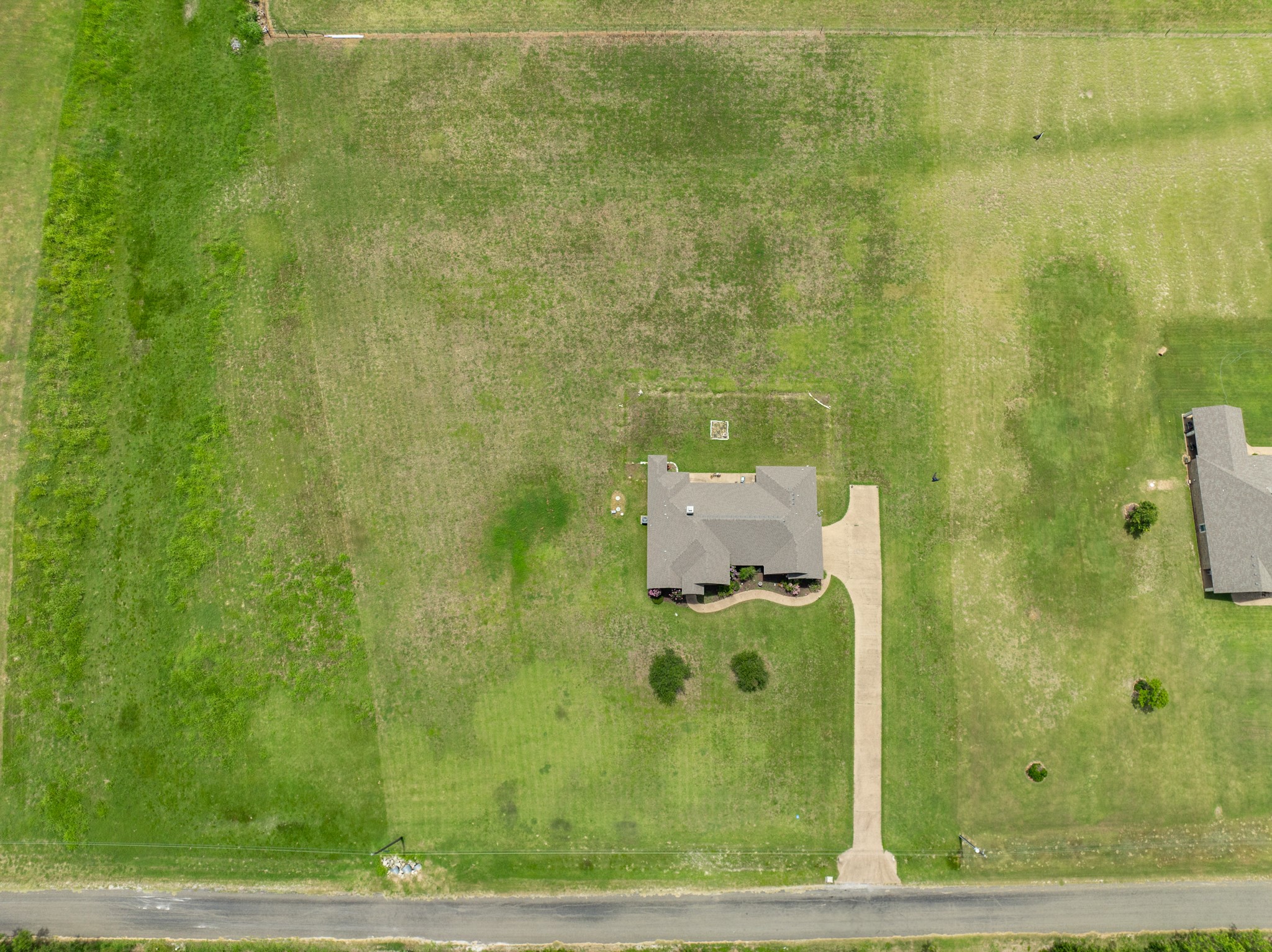 845 W County Line Road E West TX 76691
