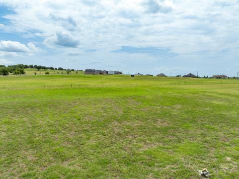 845 W County Line Road E West TX 76691