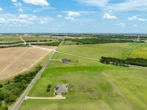 845 W County Line Road E West TX 76691