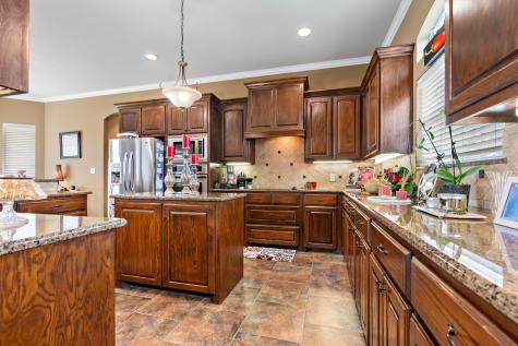 845 W County Line Road E West TX 76691