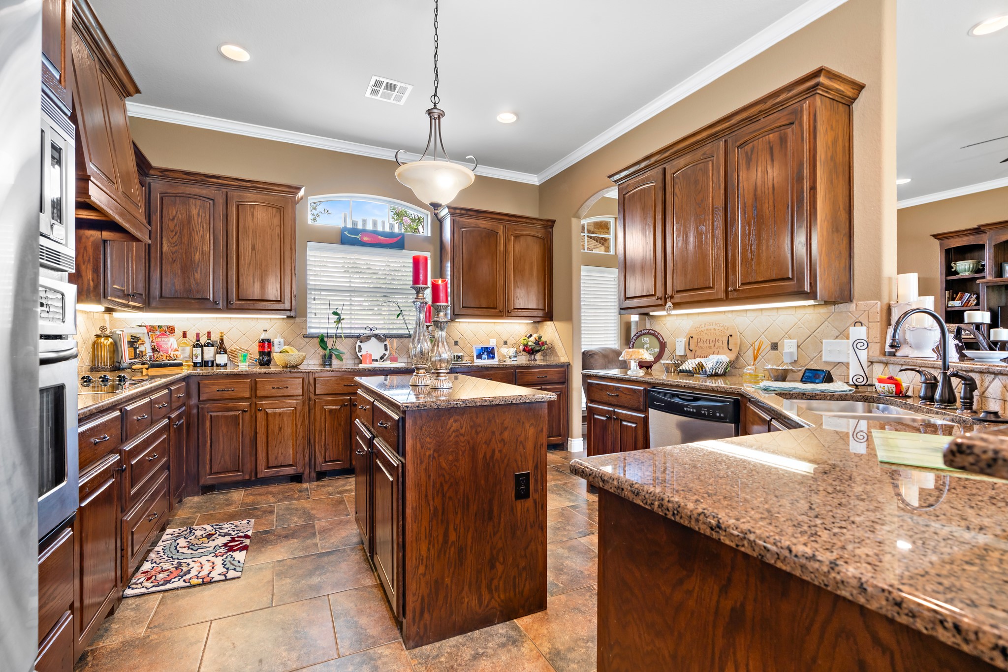 845 W County Line Road E West TX 76691