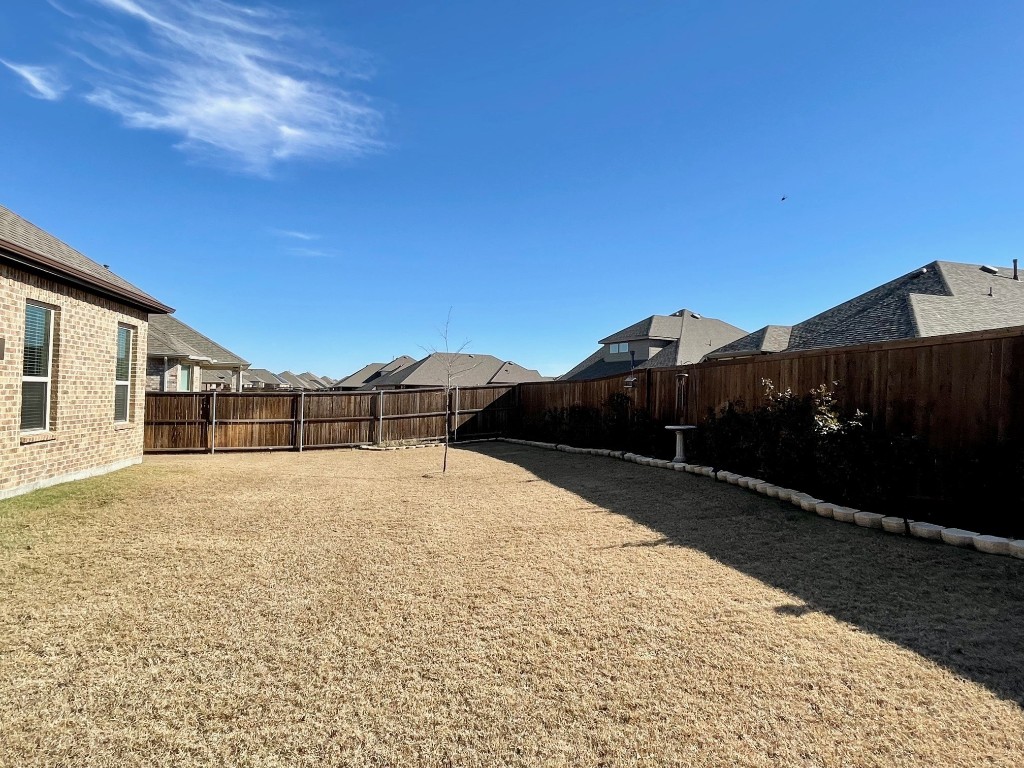 5831 Melville Lane Forney TX 75126