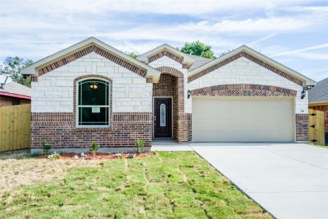 904 Merriot Street Ennis TX 75119