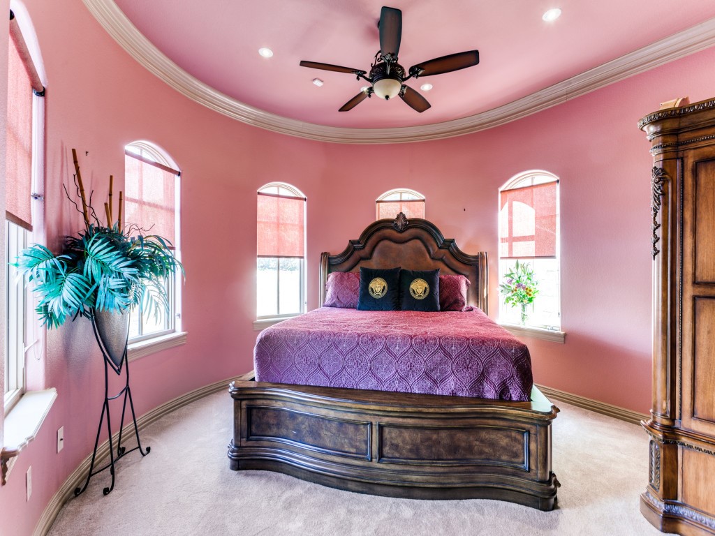 1608 Rivercrest Court Fort Worth TX 76107