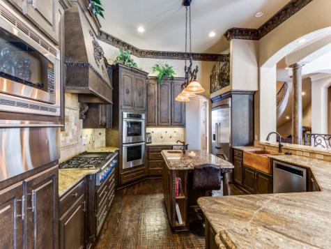1608 Rivercrest Court Fort Worth TX 76107