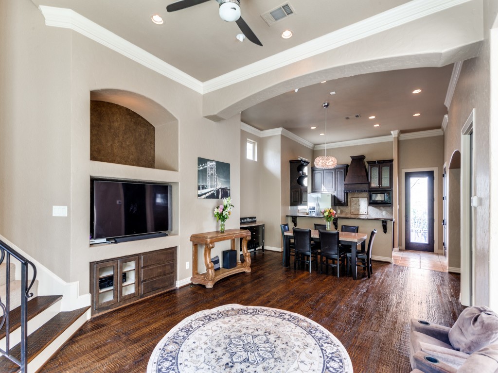 1608 Rivercrest Court Fort Worth TX 76107