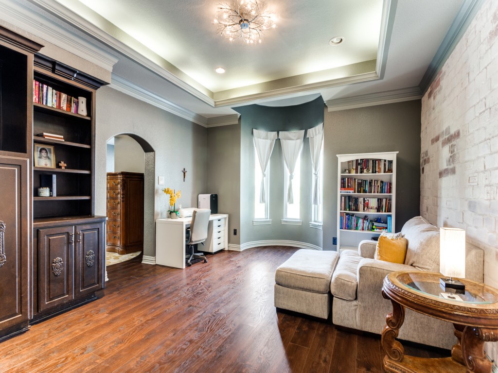 1608 Rivercrest Court Fort Worth TX 76107