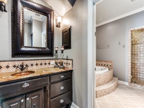1608 Rivercrest Court Fort Worth TX 76107