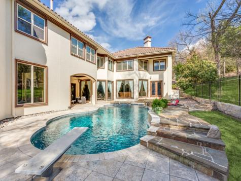 1608 Rivercrest Court Fort Worth TX 76107