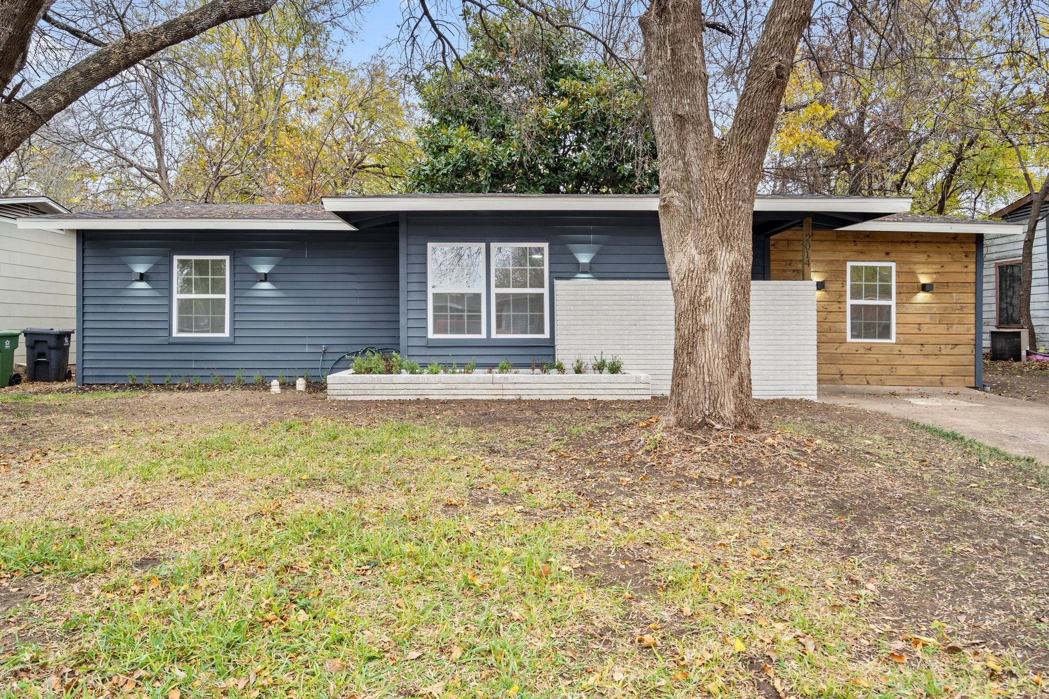 2014 Huntington Drive Arlington TX 76010