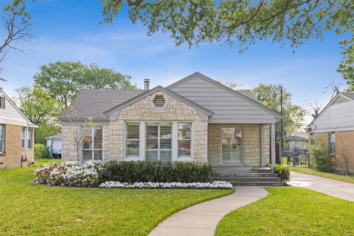 7806 Morton Street Dallas TX 75209