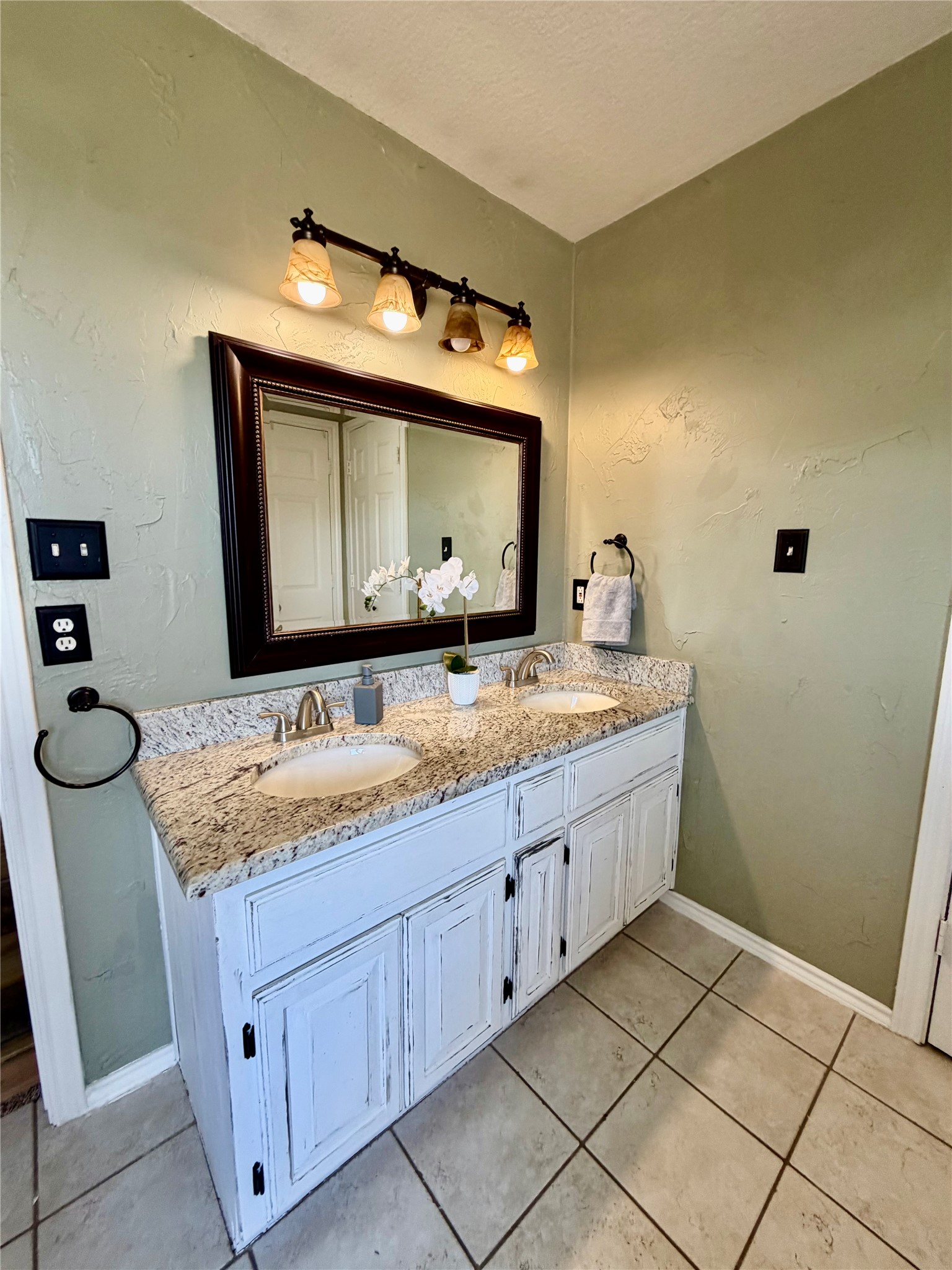 3955 Luke Lane Carrollton TX 75007