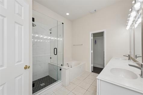 207 Meredith Court Irving TX 75063