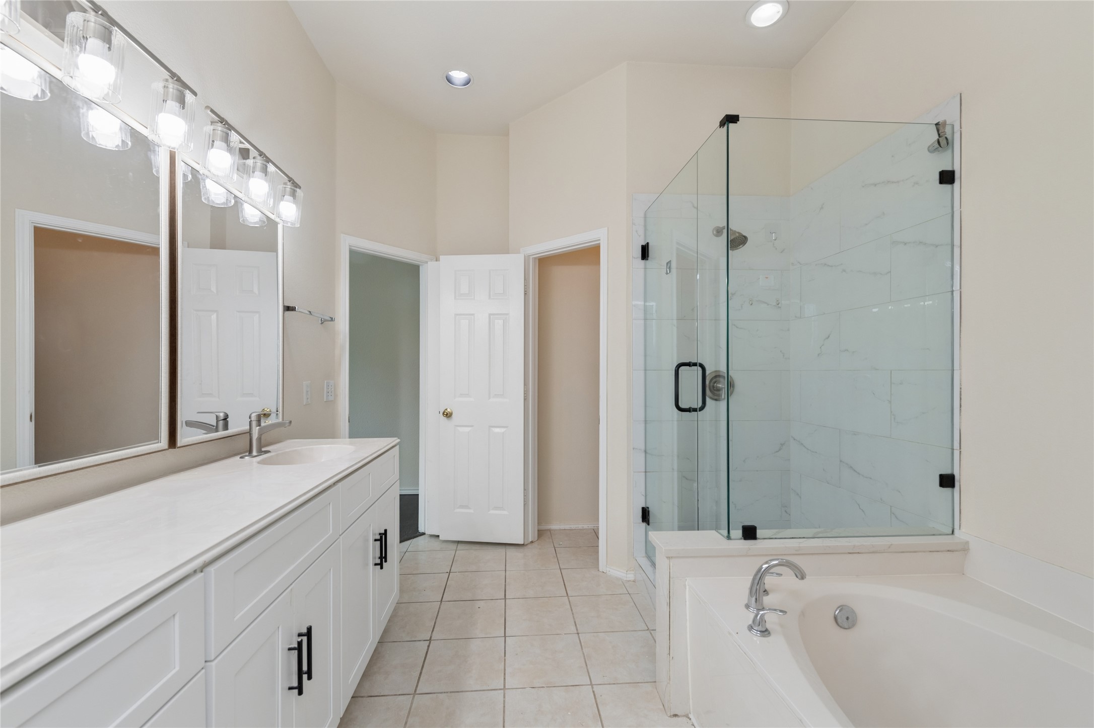207 Meredith Court Irving TX 75063