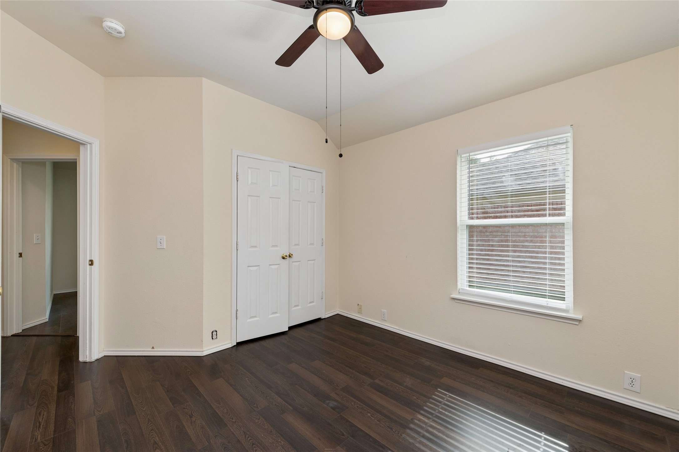 207 Meredith Court Irving TX 75063