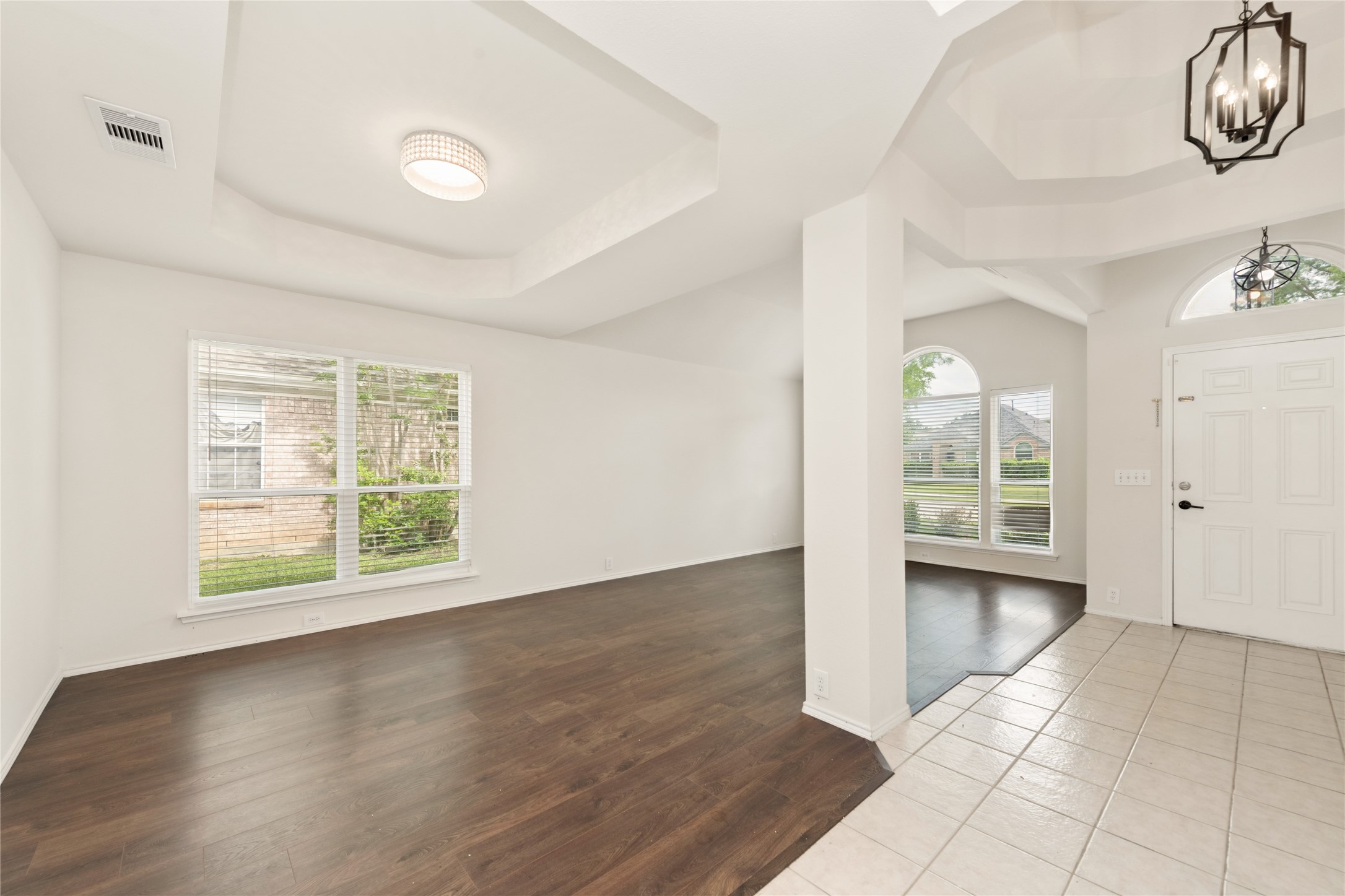 207 Meredith Court Irving TX 75063