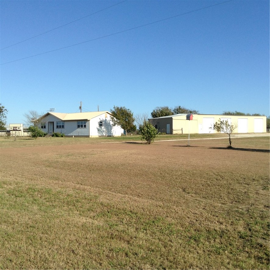 2201 NW 4th Street Hubbard TX 76648