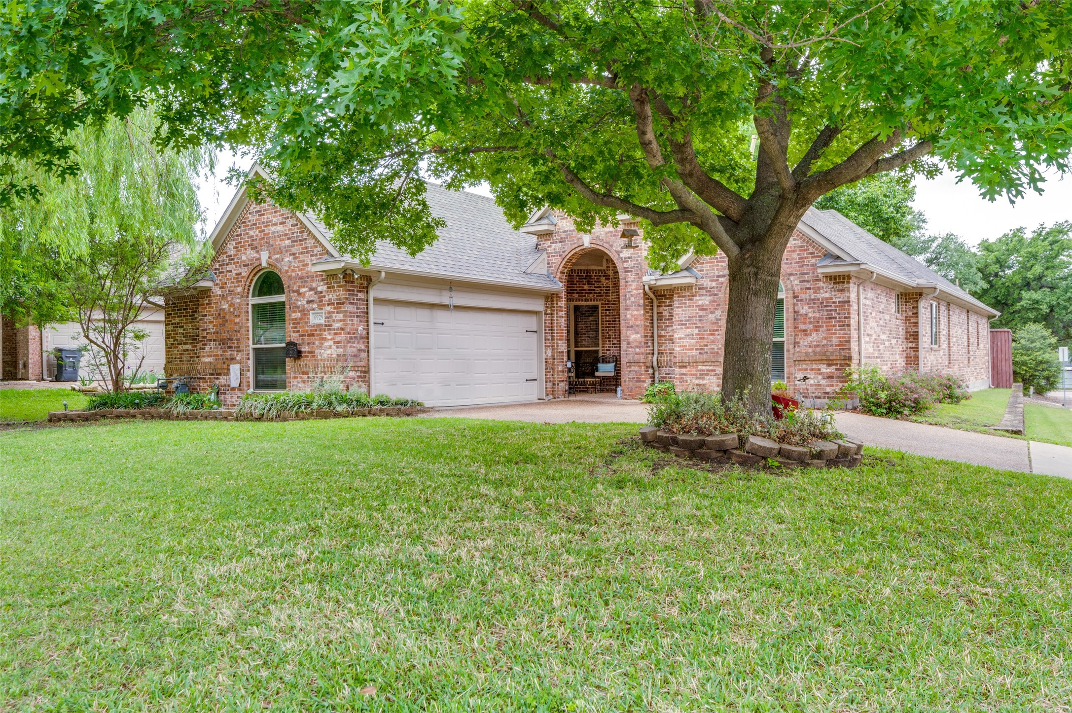 6929 Levelland Road Dallas TX 75252