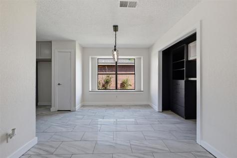 4238 Emerson Drive Grand Prairie TX 75052
