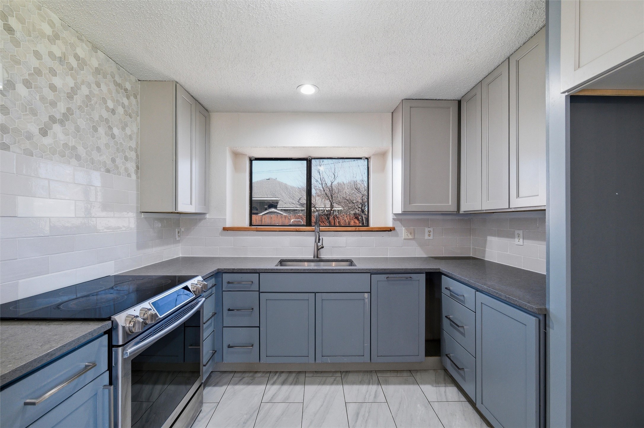 4238 Emerson Drive Grand Prairie TX 75052