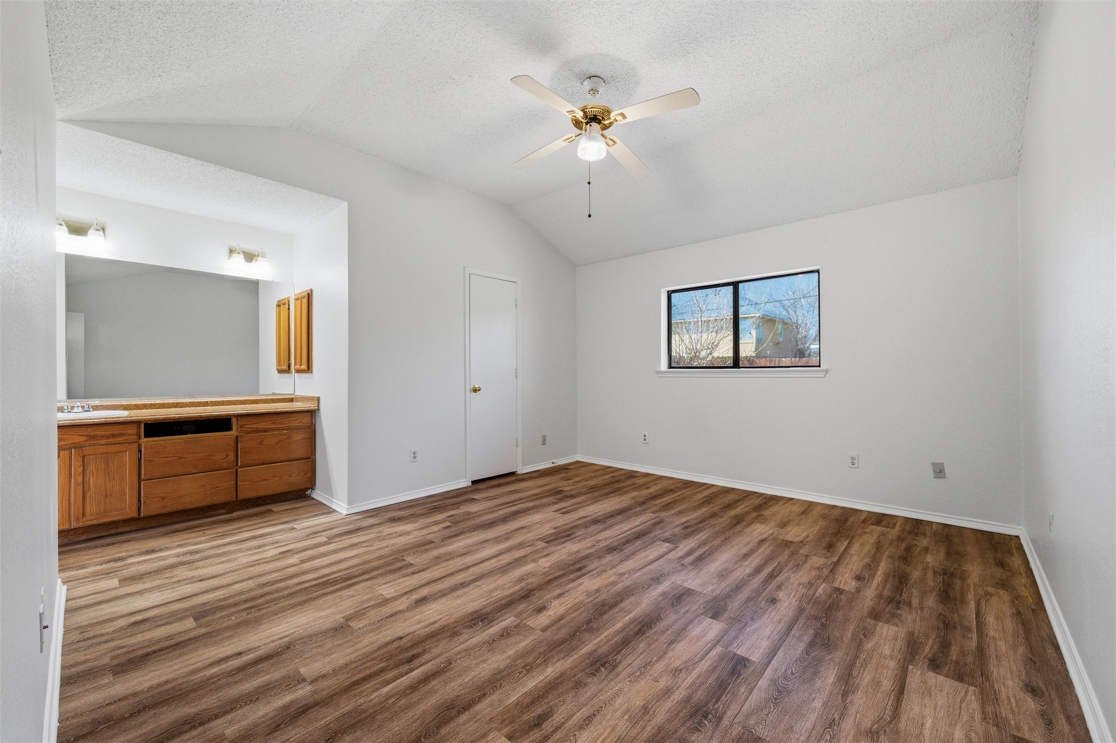 4238 Emerson Drive Grand Prairie TX 75052